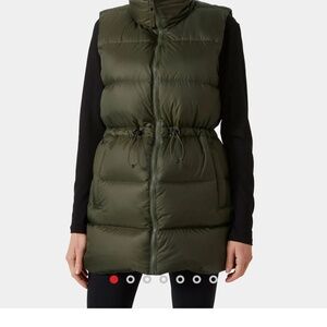 Helly Hansen's Essence Log Puffer Vest IN BLACK